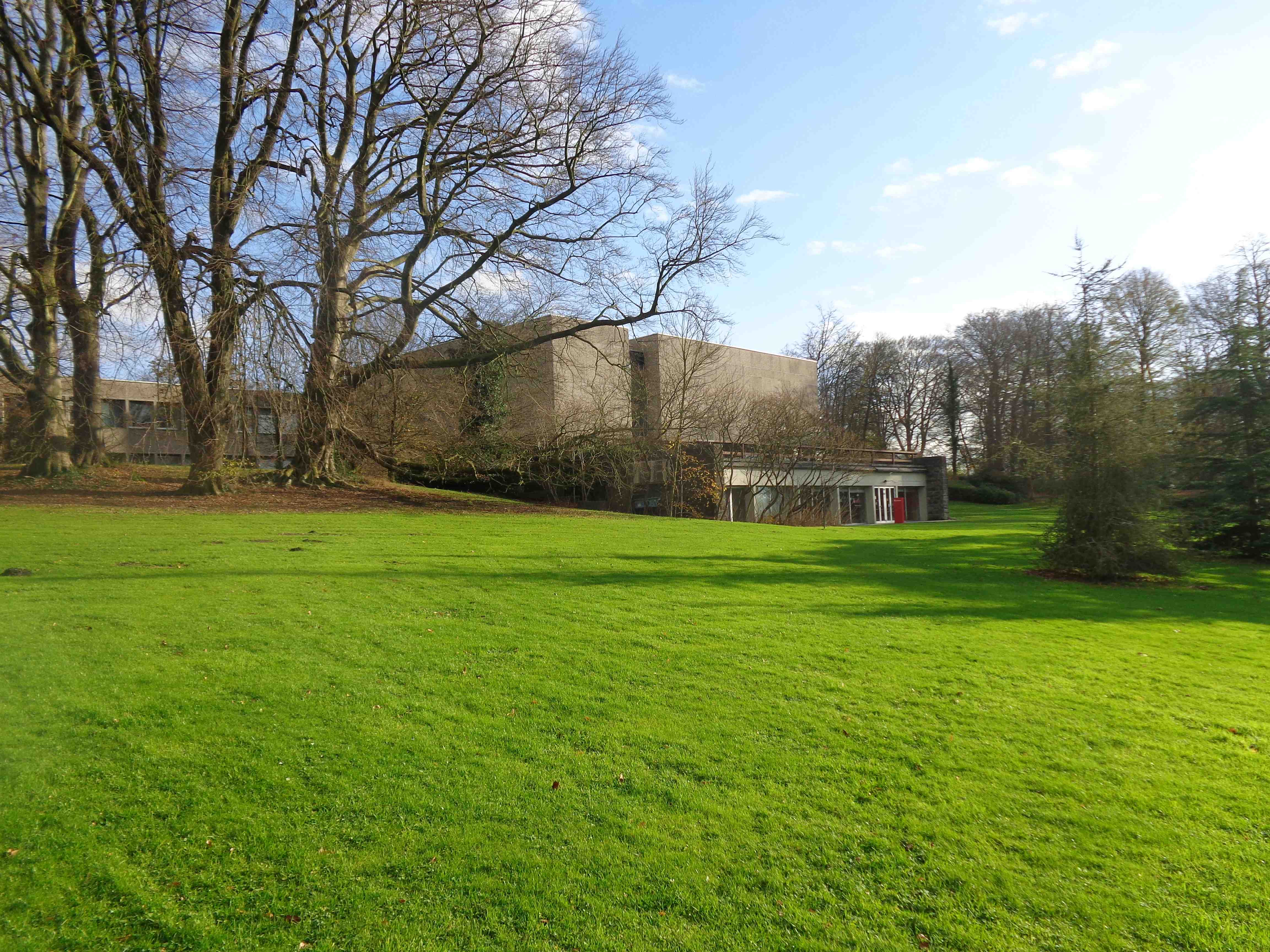 Le MusÃ©e de Mariemont, le monde Ã  proximitÃ© !